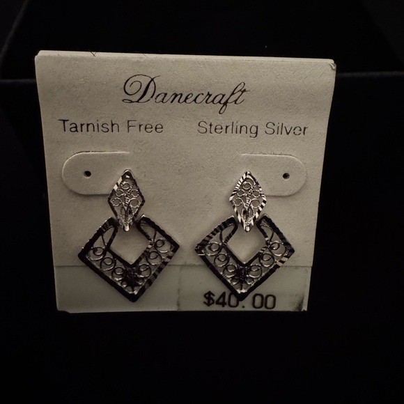Danecraft Sterling Silver Earrings / Tarnish-Free, Lightweight. Never worn! - Picture 2 of 5